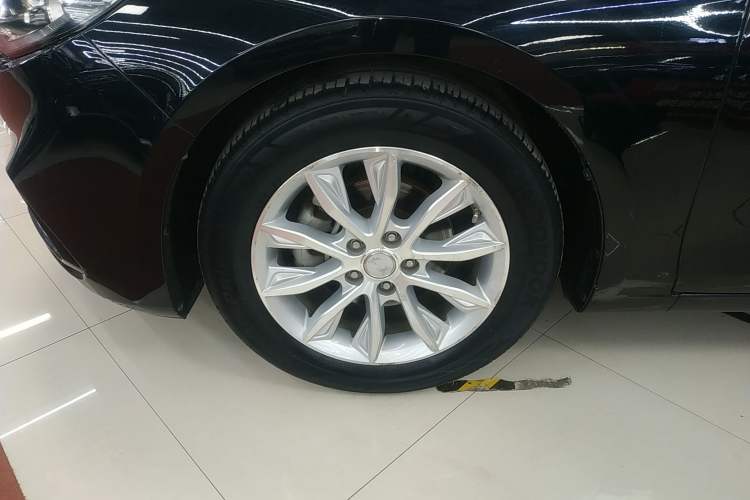 Used Hongqi H5 2018 30TD Dynamic Edition Left Front Wheel Hub