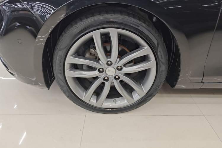Used Hongqi H5 2018 30TD Smart Connect Dynamic Edition Left Front Wheel Hub