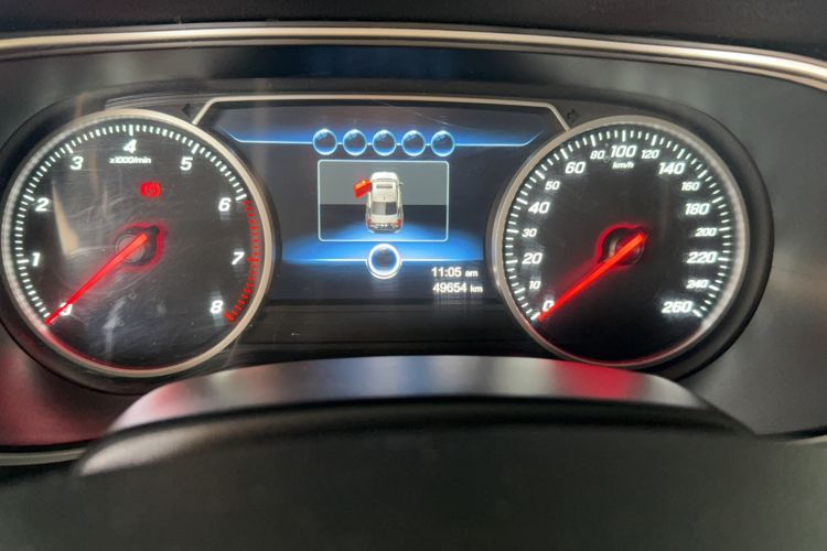 Used Hongqi H5 2018 30TD Smart Connect Dynamic Edition Odometer Close Up