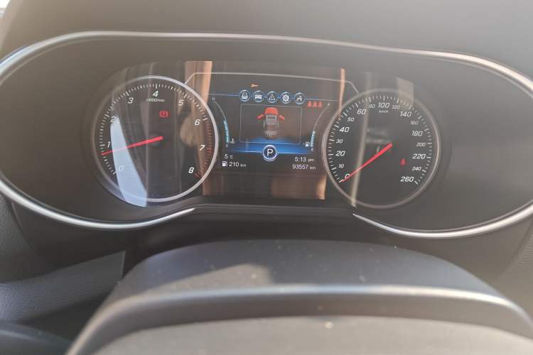 Used Hongqi H5 2018 30TD Smart Connect Enjoy Edition Odometer Close Up