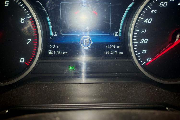 Used Hongqi H5 2018 30TD Dynamic Edition Odometer Close Up