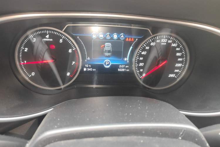 Used Hongqi H5 2018 30TD Smart Connect Dynamic Edition Odometer Close Up