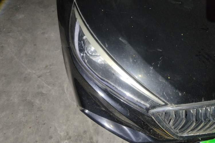 Used Hongqi H5 2018 30TD Smart Connect Dynamic Edition Right Front Headlight