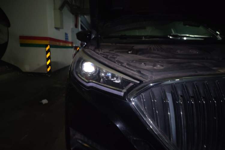 Used Hongqi H5 2018 30TD Dynamic Edition Right Front Headlight
