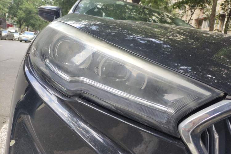 Used Hongqi H5 2018 30TD Smart Connect Dynamic Edition Right Front Headlight
