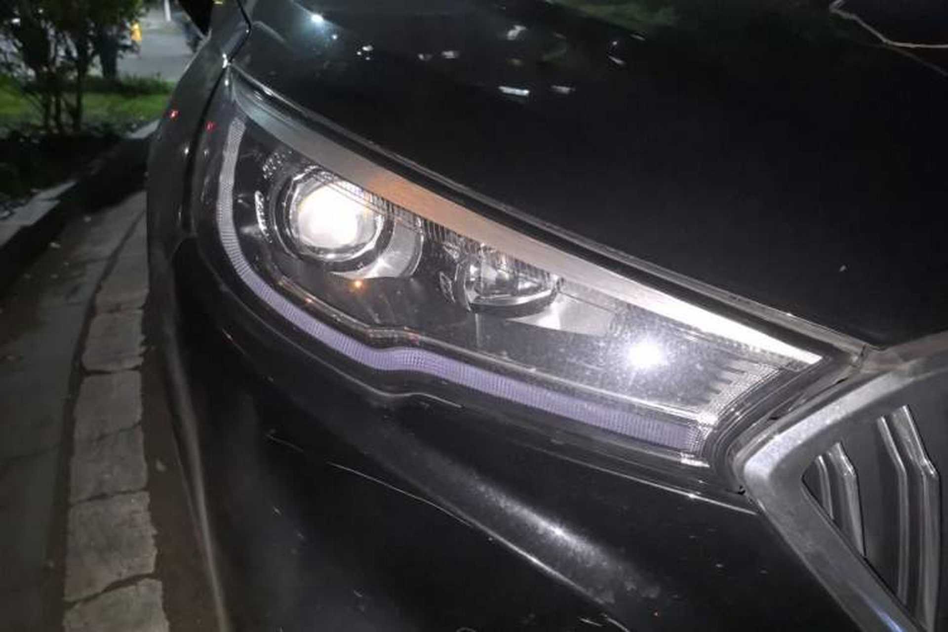 Used Hongqi H5 2018 30TD Smart Connect Dynamic Edition Right Front Headlight