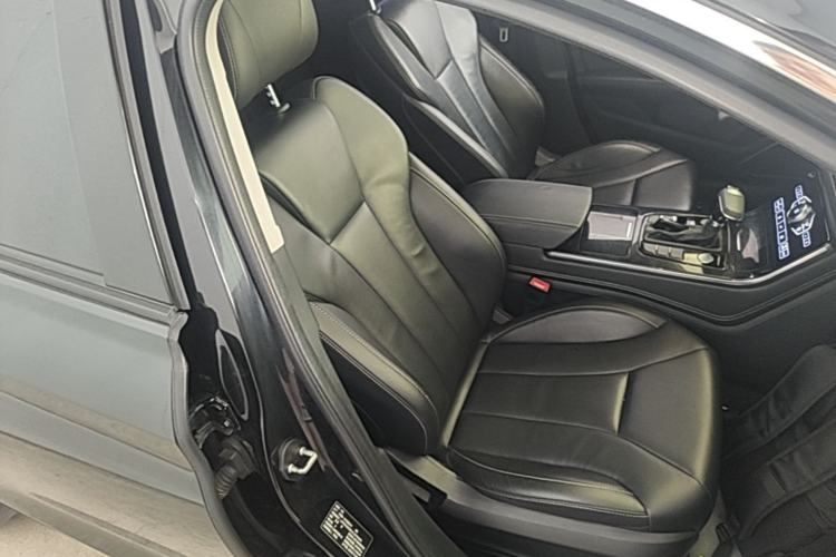 Used Hongqi H5 2018 30TD Dynamic Edition Right Front Seat