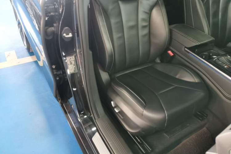 Used Hongqi H5 2018 30TD Smart Connect Enjoy Edition Right Front Seat