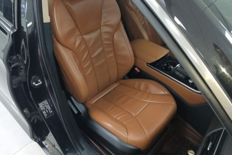 Used Hongqi H5 2018 30TD Dynamic Edition Right Front Seat