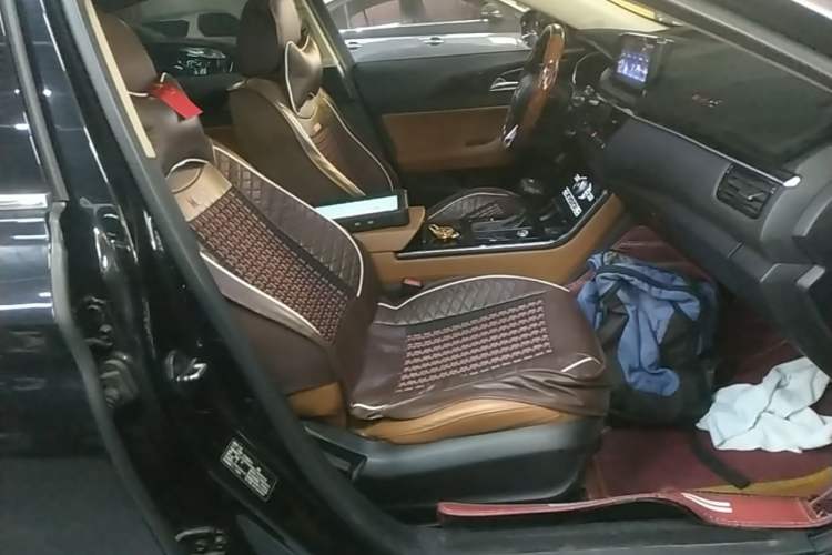 Used Hongqi H5 2018 30TD Dynamic Edition Right Front Seat