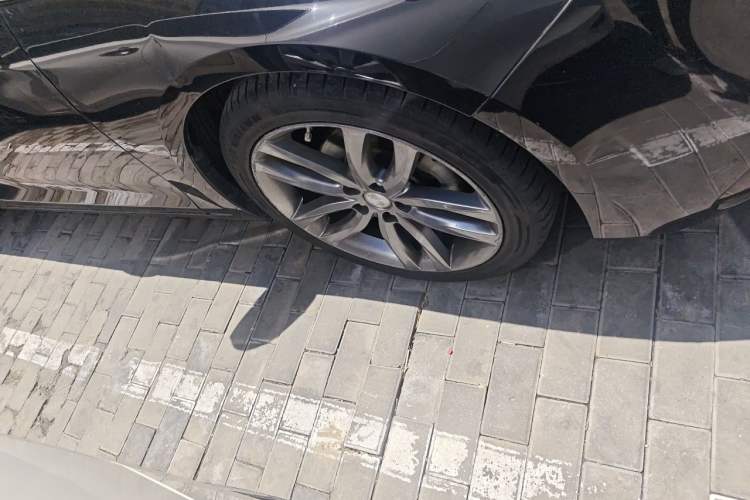 Used Hongqi H5 2018 30TD Smart Connect Dynamic Edition Right Front Wheel Hub