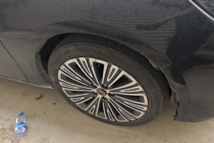 Used Hongqi H5 2018 30TD Smart Connect Dynamic Edition Right Front Wheel Hub