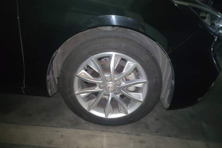 Used Hongqi H5 2018 30TD Dynamic Edition Right Front Wheel Hub