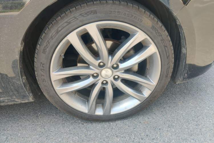 Used Hongqi H5 2018 30TD Smart Connect Enjoy Edition Right Front Wheel Hub