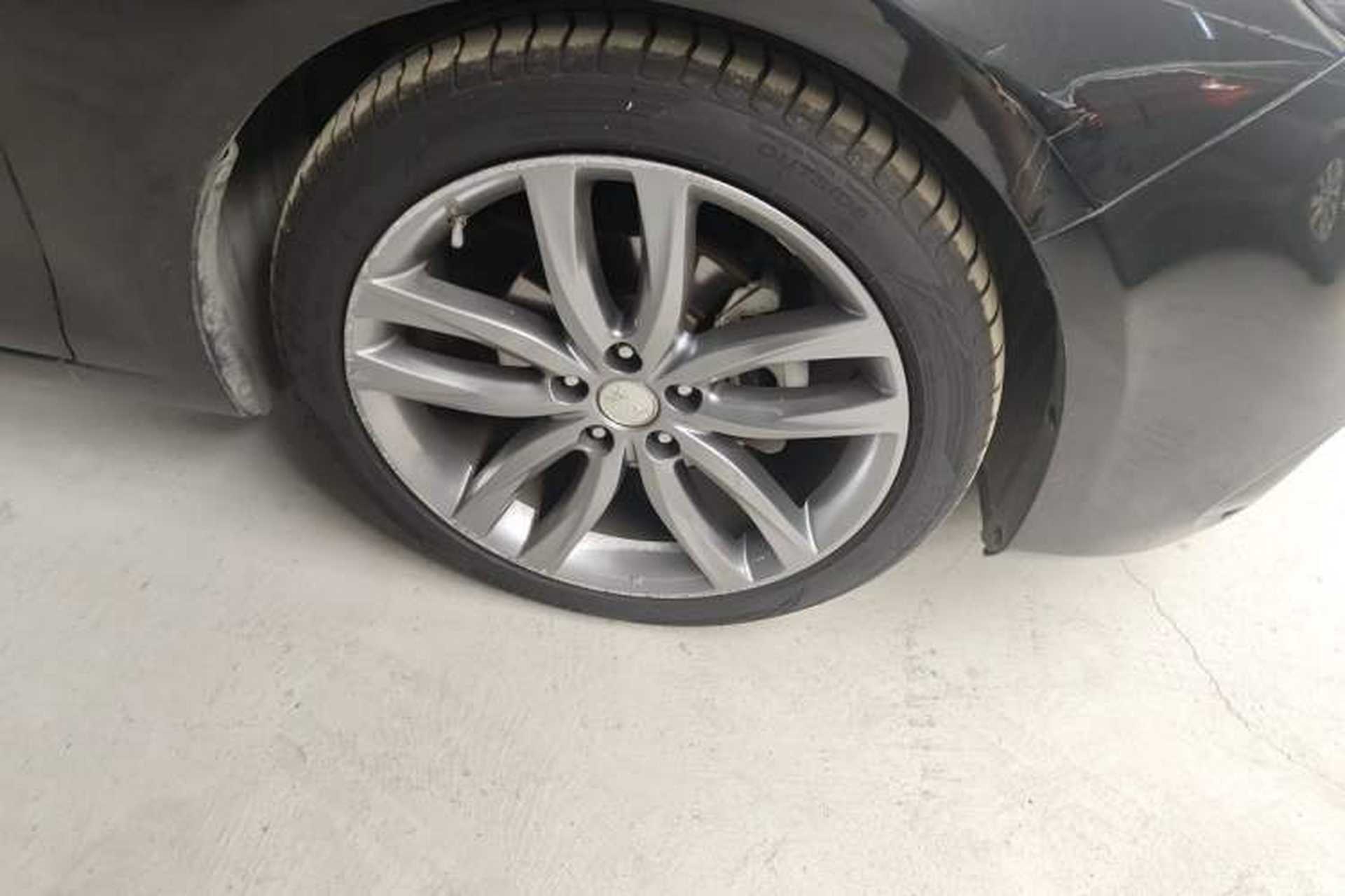 Used Hongqi H5 2018 30TD Smart Connect Dynamic Edition Right Front Wheel Hub