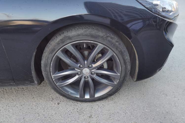 Used Hongqi H5 2018 30TD Smart Connect Dynamic Edition Right Front Wheel Hub