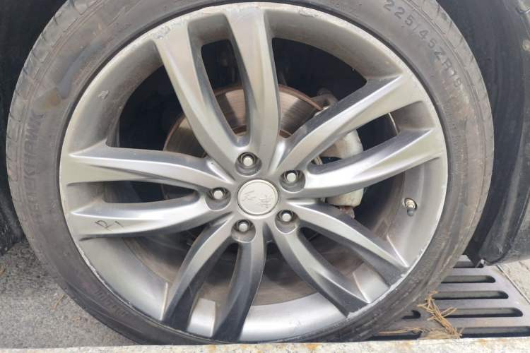 Used Hongqi H5 2018 30TD Smart Connect Dynamic Edition Right Front Wheel Hub