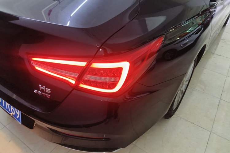 Used Hongqi H5 2018 30TD Dynamic Edition Right Rear Taillight