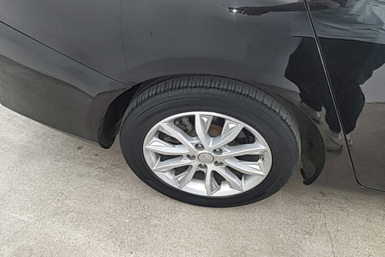 Used Hongqi H5 2018 30TD Dynamic Edition Right Rear Wheel Hub