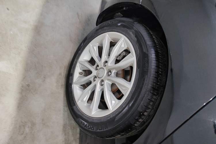 Used Hongqi H5 2018 30TD Dynamic Edition Right Rear Wheel Hub