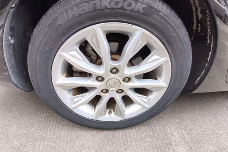 Used Hongqi H5 2018 30TD Dynamic Edition Right Rear Wheel Hub