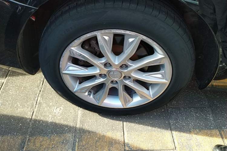 Used Hongqi H5 2018 30TD Dynamic Edition Right Rear Wheel Hub