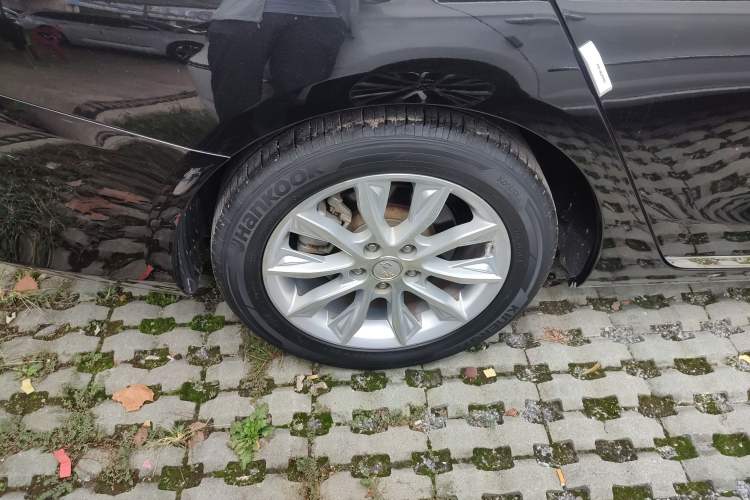 Used Hongqi H5 2018 30TD Dynamic Edition Right Rear Wheel Hub