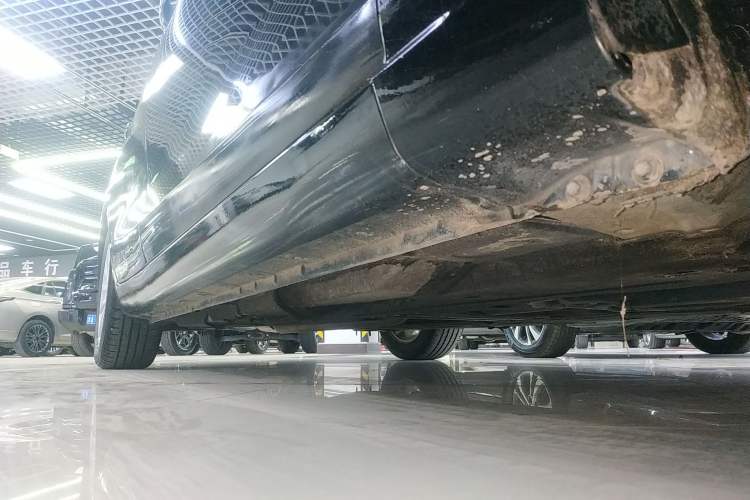 Used Hongqi H5 2018 30TD Dynamic Edition Right Side Sill