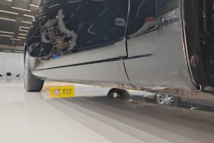 Used Hongqi H5 2018 30TD Smart Connect Dynamic Edition Right Side Sill
