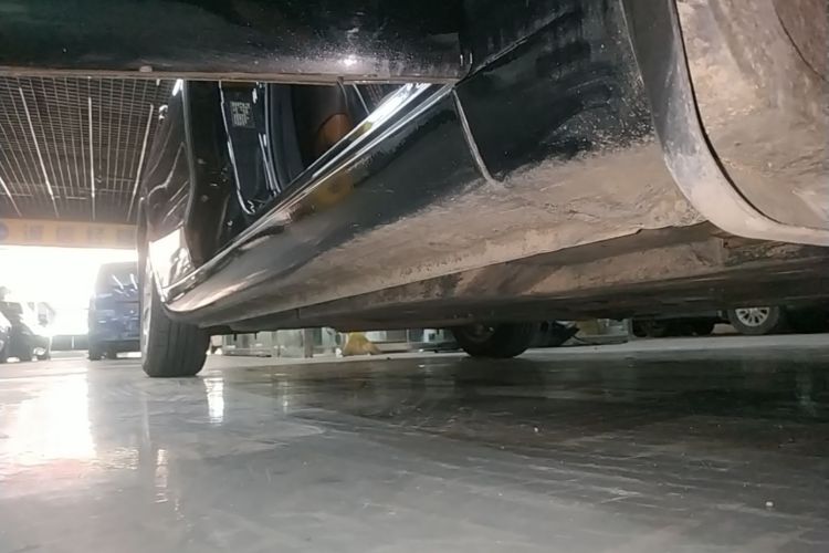 Used Hongqi H5 2018 30TD Dynamic Edition Right Side Sill