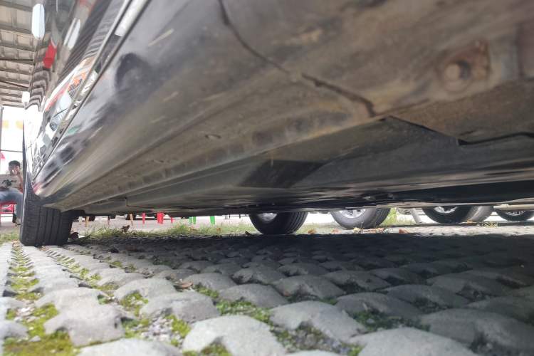 Used Hongqi H5 2018 30TD Dynamic Edition Right Side Sill