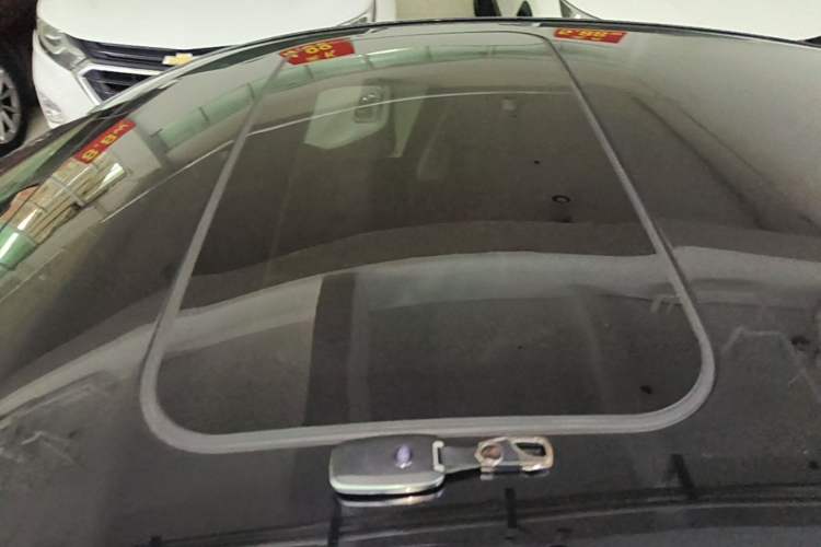 Used Hongqi H5 2018 30TD Dynamic Edition Roof