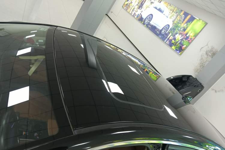 Used Hongqi H5 2018 30TD Dynamic Edition Roof