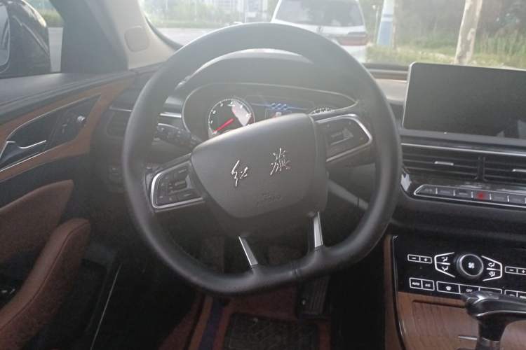 Used Hongqi H5 2018 30TD Dynamic Edition Steering Wheel