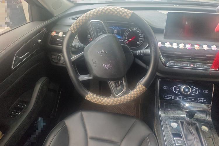 Used Hongqi H5 2018 30TD Dynamic Edition Steering Wheel