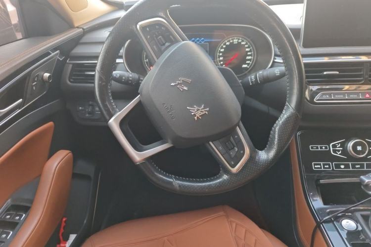 Used Hongqi H5 2018 30TD Dynamic Edition Steering Wheel