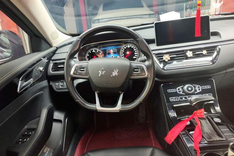 Used Hongqi H5 2018 30TD Dynamic Edition Steering Wheel