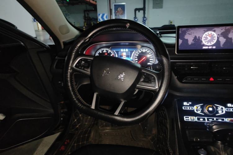 Used Hongqi H5 2018 30TD Dynamic Edition Steering Wheel