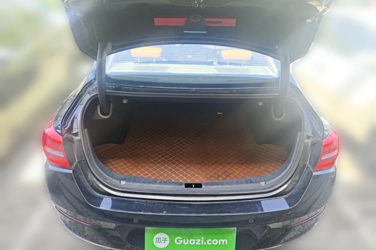 Used Hongqi H5 2018 30TD Smart Connect Dynamic Edition Trunk
