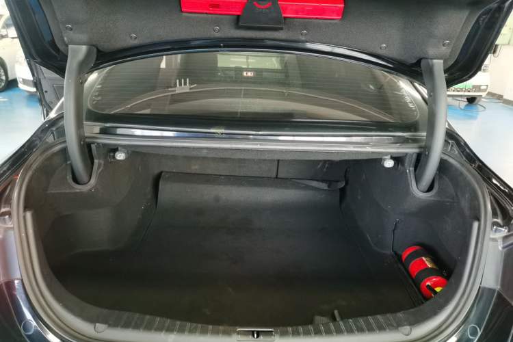 Used Hongqi H5 2018 30TD Smart Connect Enjoy Edition Trunk