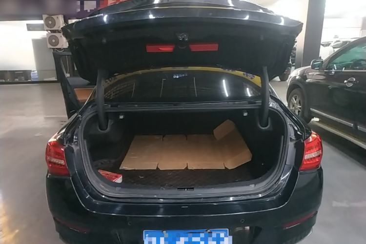 Used Hongqi H5 2018 30TD Dynamic Edition Trunk