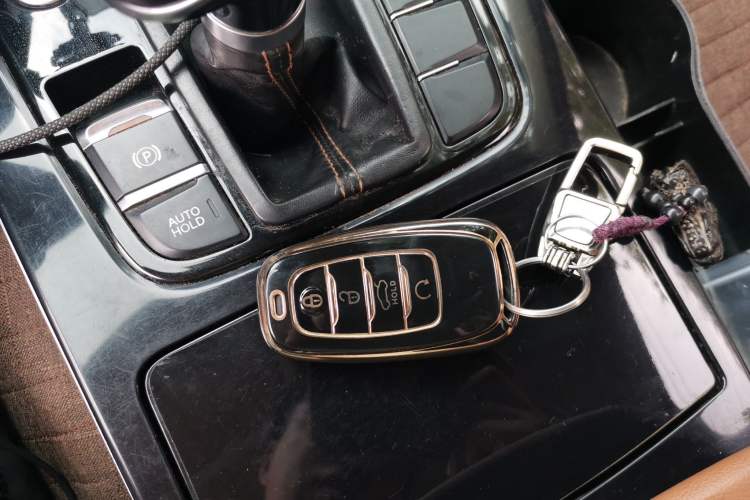 Used Hongqi H5 2018 30TD Smart Connect Dynamic Edition Vehicle Key