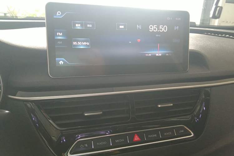 Used Hongqi H5 2018 30TD Dynamic Edition Audio And AC Panel
