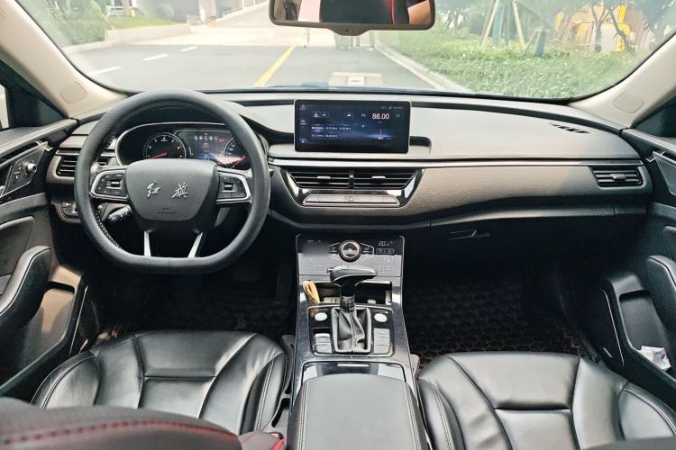 Used Hongqi H5 2018 30TD Smart Connect Dynamic Edition Center Console