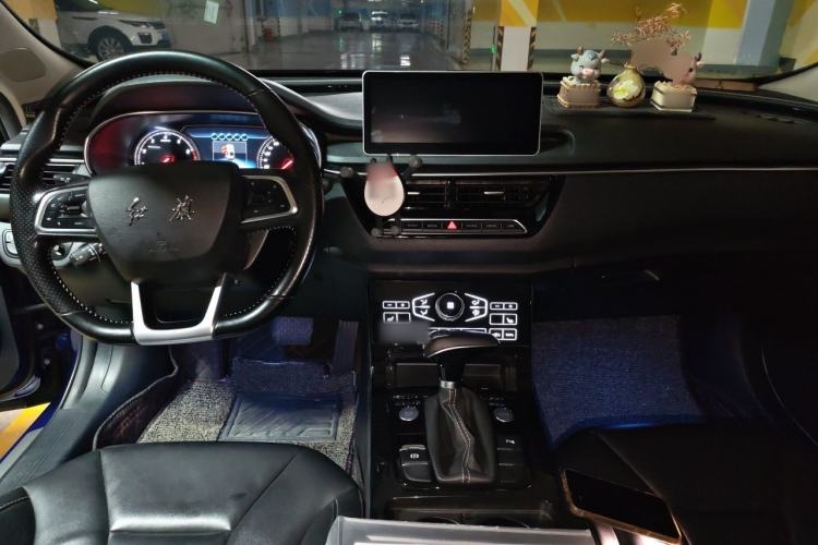 Used Hongqi H5 2018 30TD Smart Connect Dynamic Edition Center Console