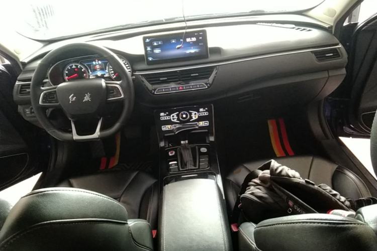 Used Hongqi H5 2018 30TD Dynamic Edition Center Console