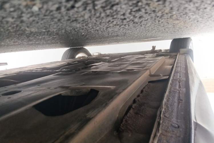 Used Hongqi H5 2018 30TD Dynamic Edition Chassis Rear Left