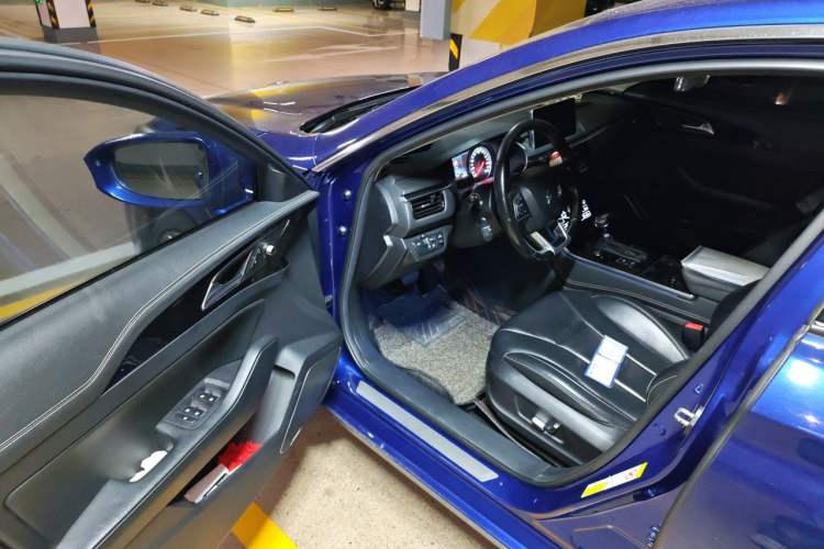 Used Hongqi H5 2018 30TD Smart Connect Dynamic Edition Driver Seat