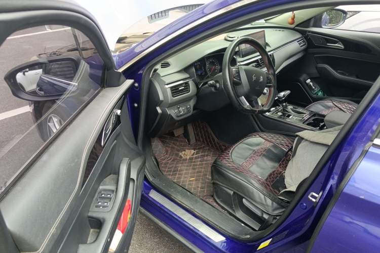 Used Hongqi H5 2018 30TD Dynamic Edition Driver Seat