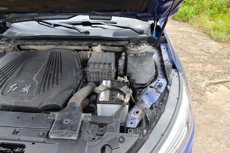 Used Hongqi H5 2018 30TD Smart Connect Dynamic Edition Engine Bay Left